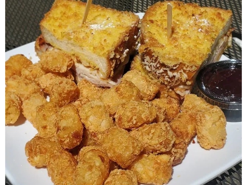 Monte Cristo Sandwich.