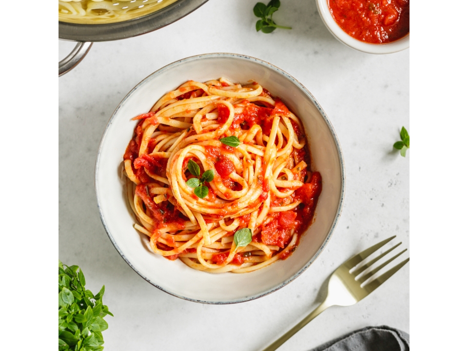 Pasta w/ Tomato Sauce.
