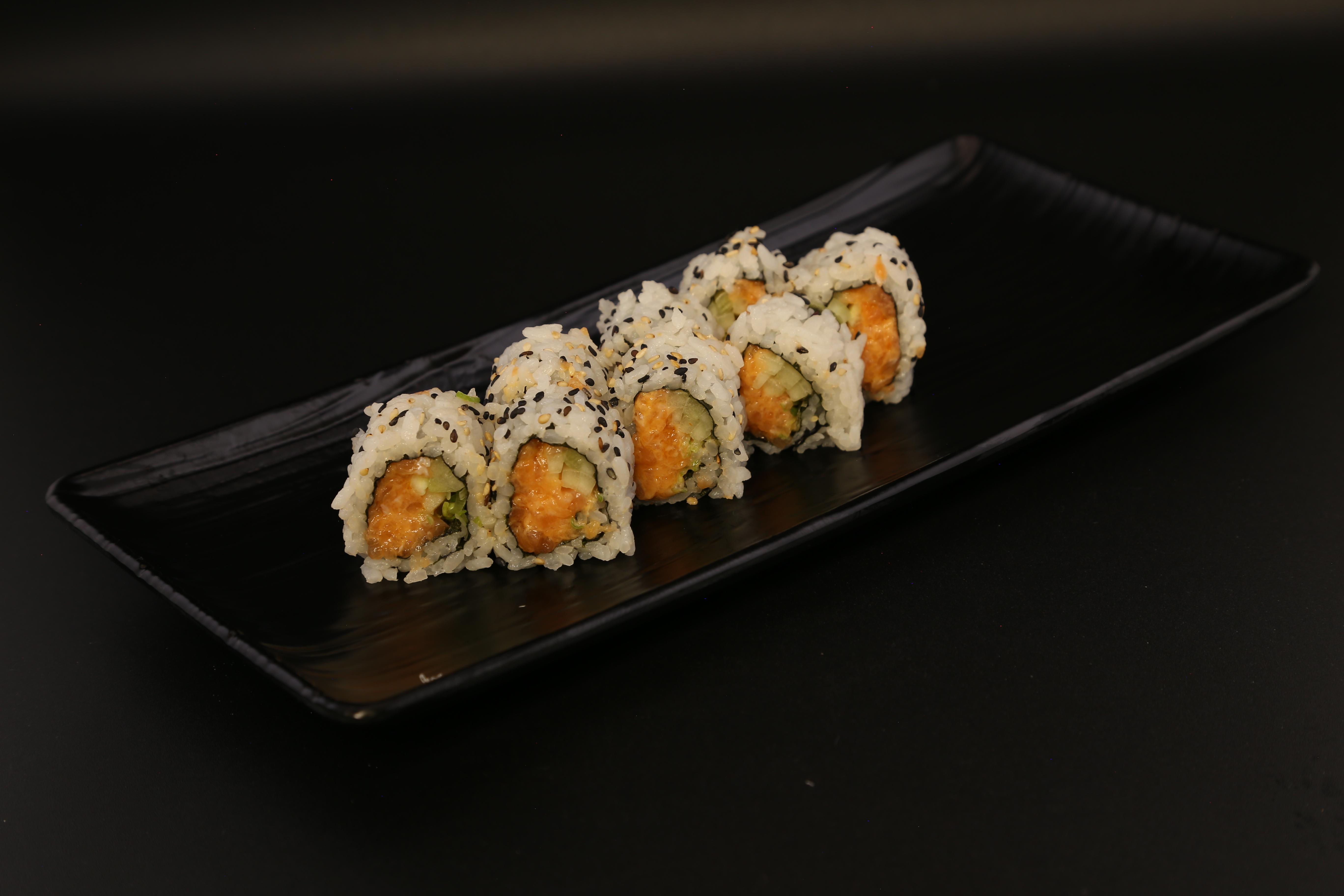Spicy Salmon Roll (Copy).