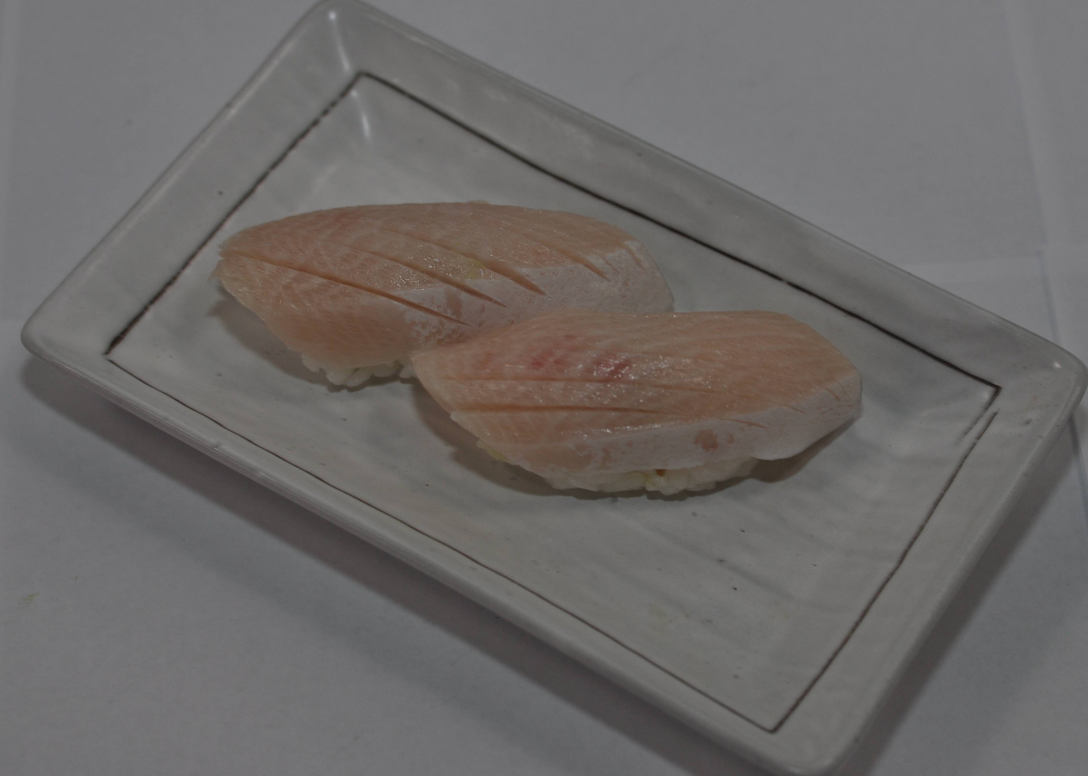 YELLOWTAIL (HAMACHI).