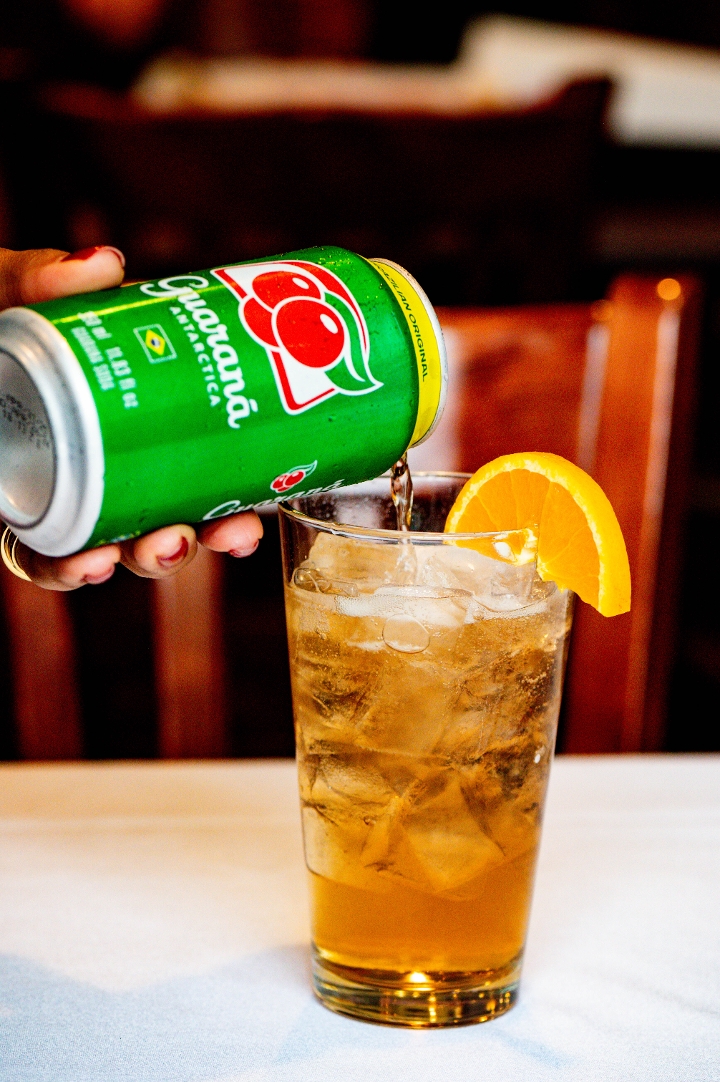 Guaraná Antártica.