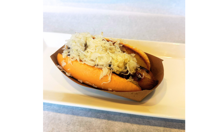 The "OG" 1/4 lb. Bratwurst.