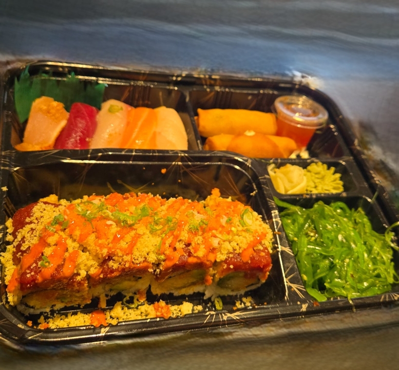 (L) Sushi Combo/Signature.