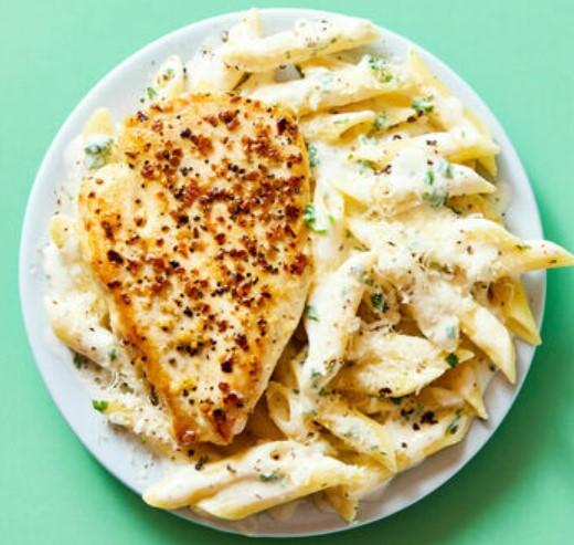 Chicken Alfredo.