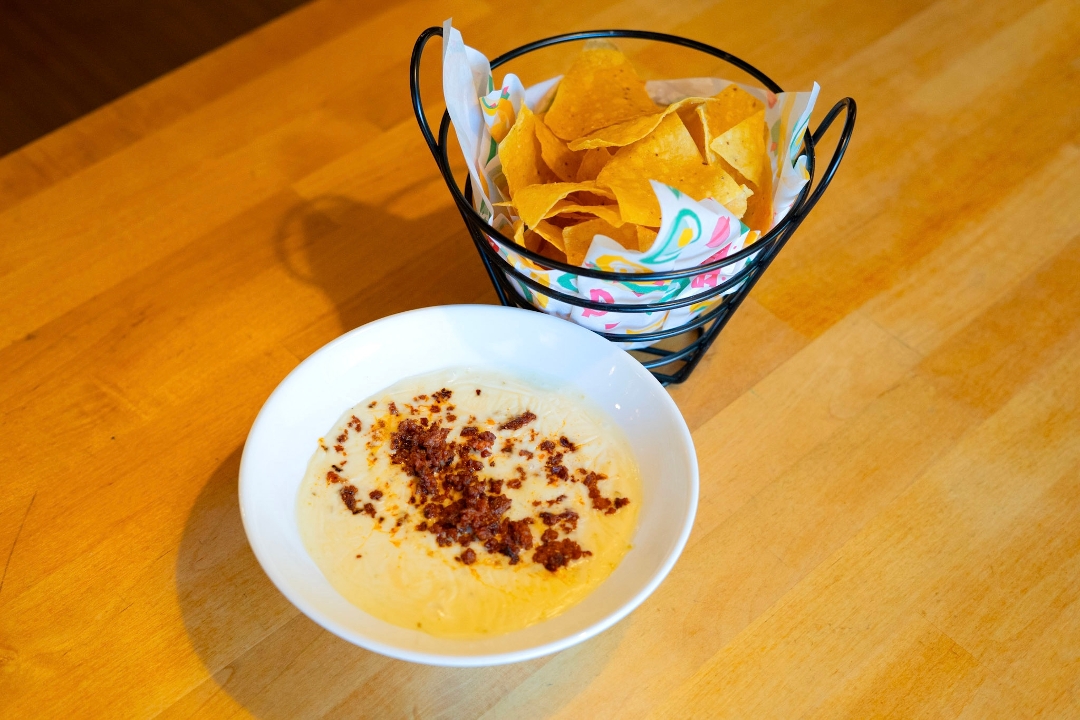 CHORIZO DIP W/CHIPS.