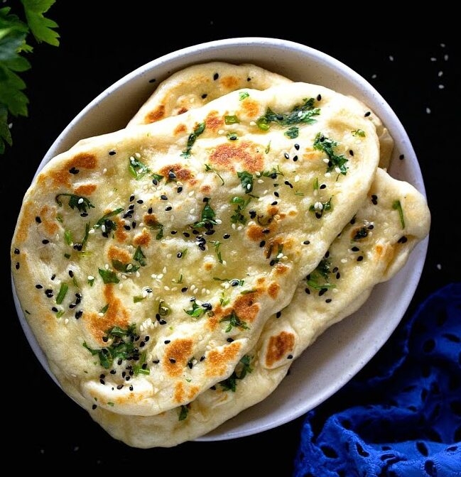 Garlic Naan (B).