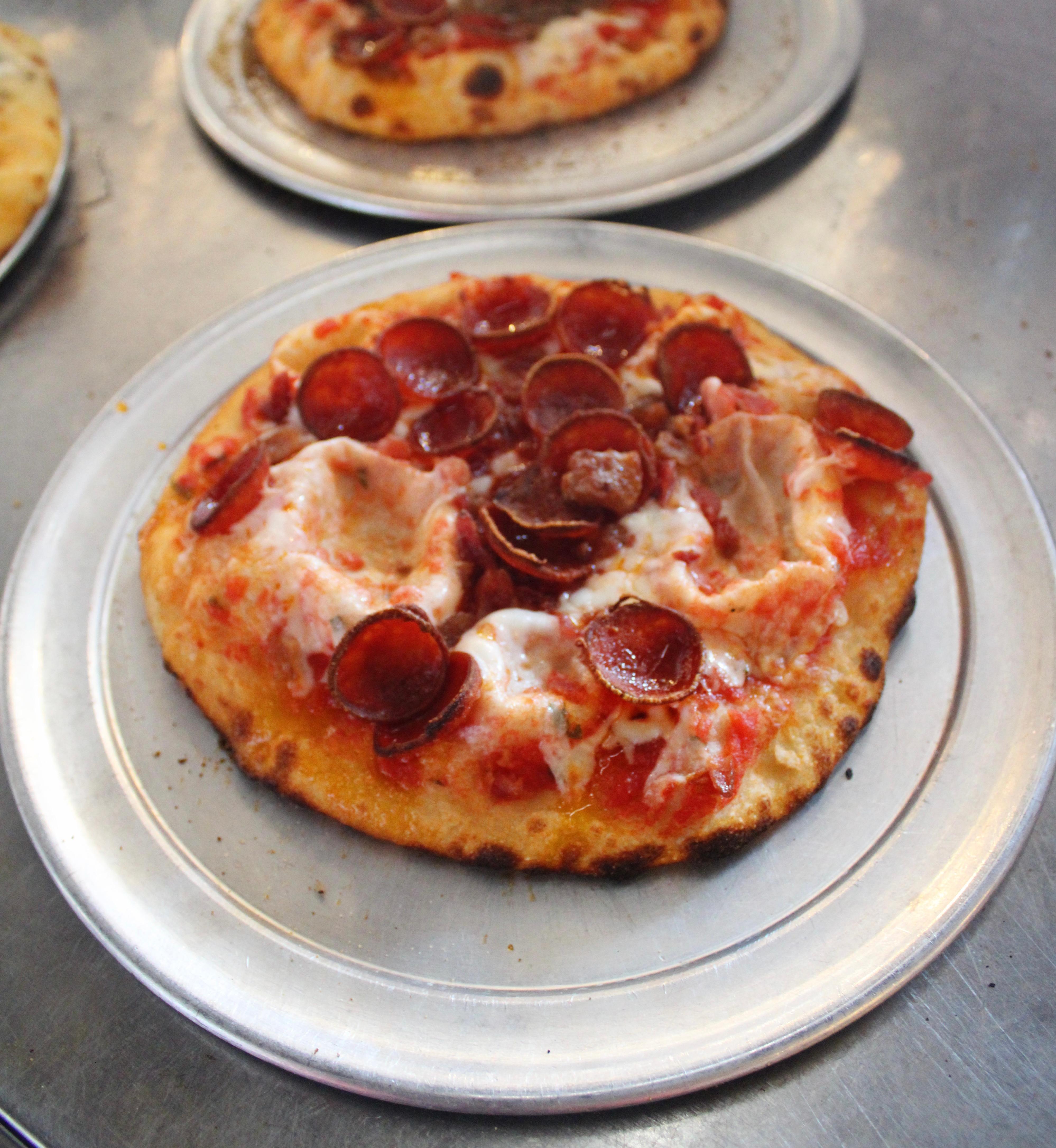 Kids 8" Pizza.