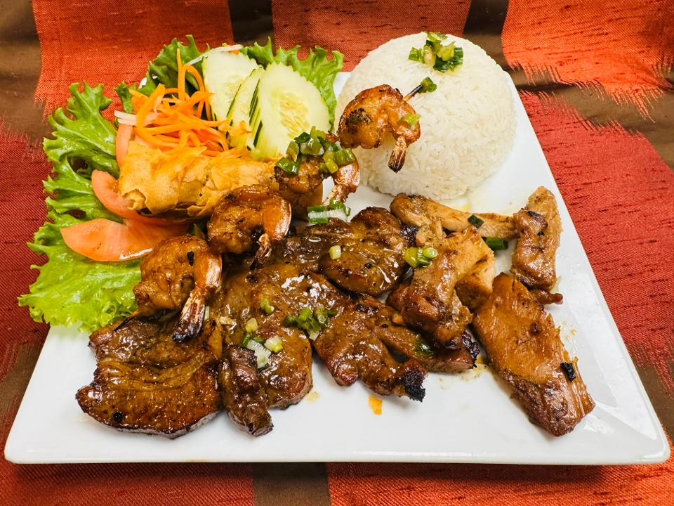 34-Grilled Shrimp and Pork Chops on Rice - Com Tom Suon.