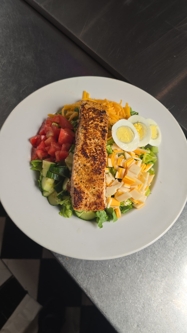 Cobb W/ Salmon.