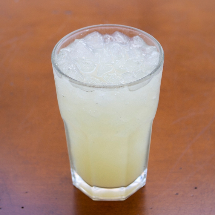 FRESH LEMONADE (16 OZ).