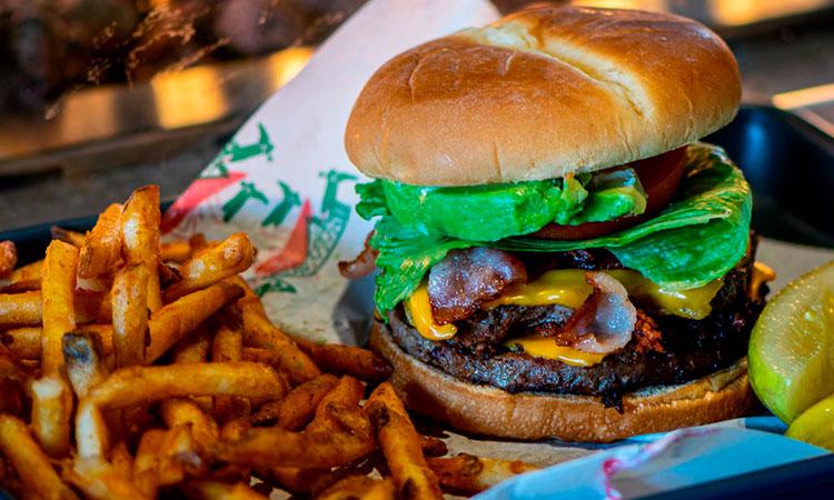 Señor Cheese Burger.