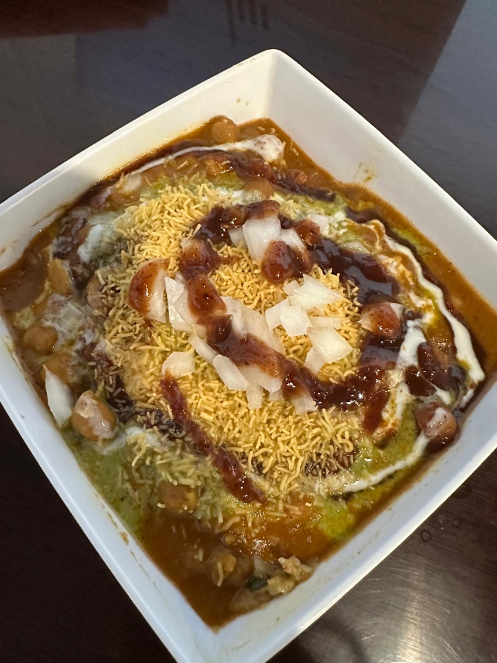 SAMOSA CHAAT.