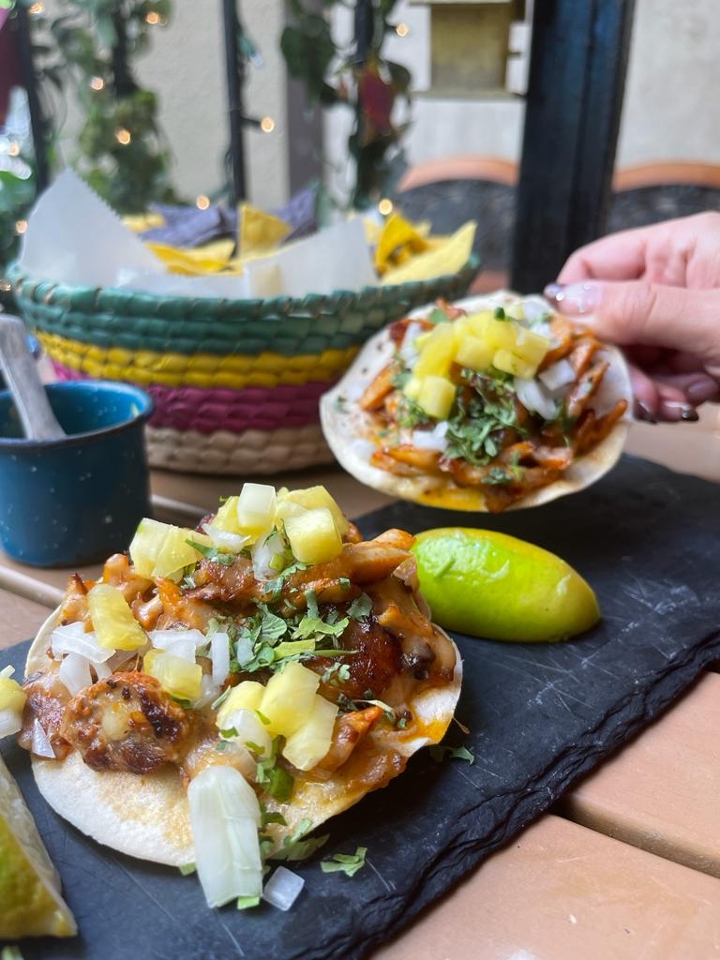 Volcanes Al Pastor | Trio (3).