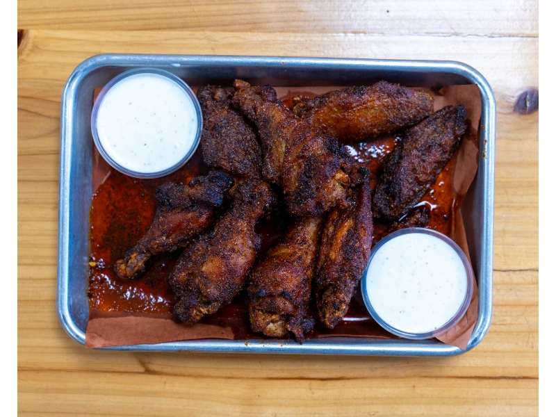 8 Wings.