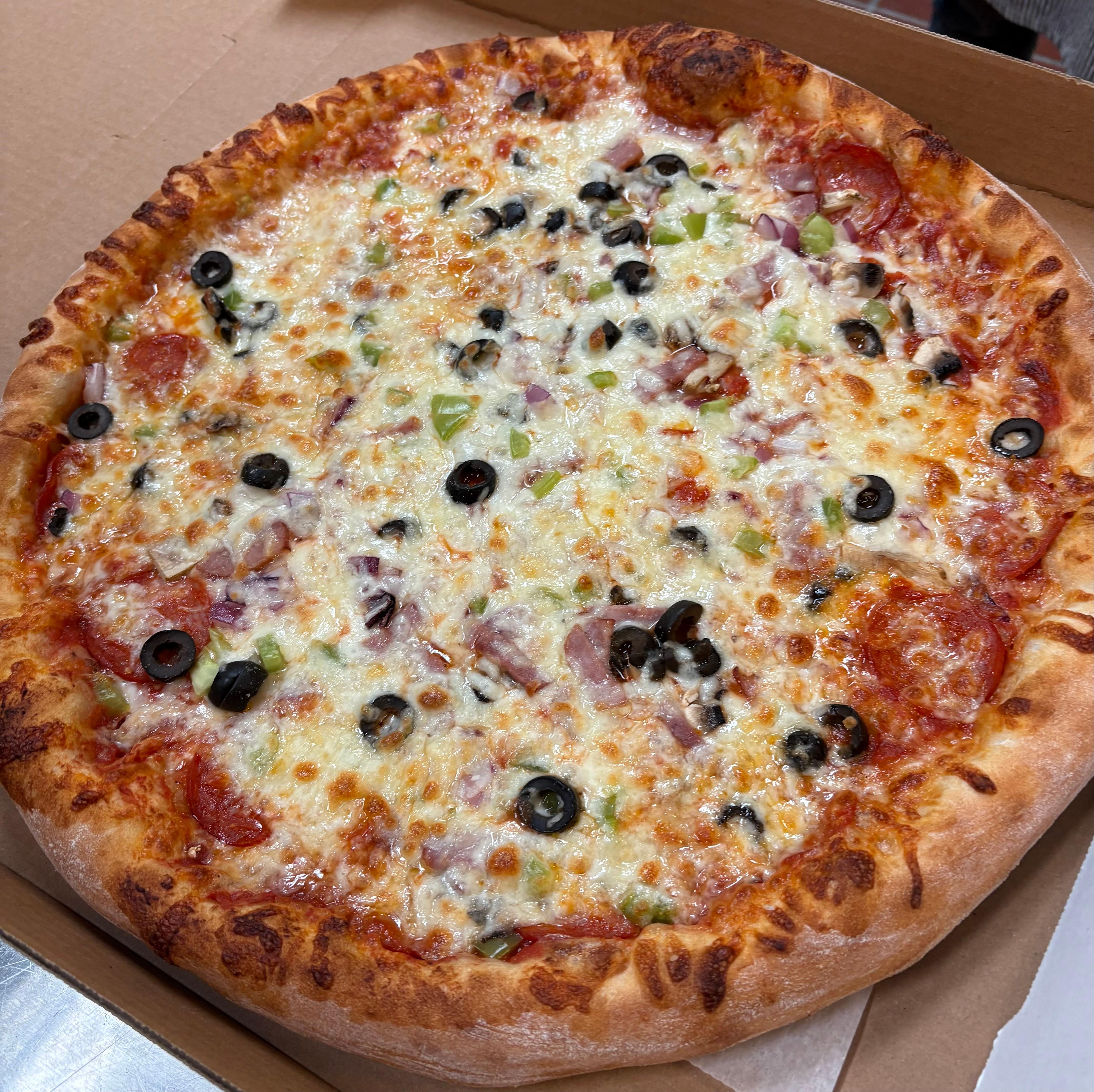 Deluxe Pizza (Supreme).