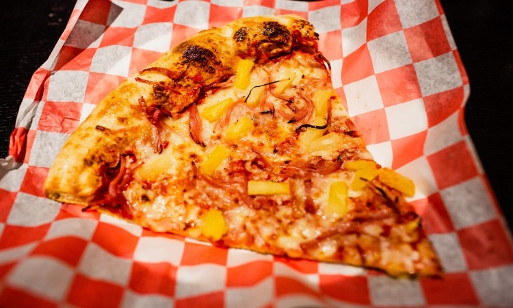 Small 10" Gluten Free Hawaiian Island.