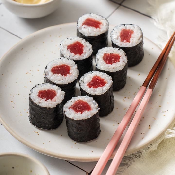 Tuna Roll.