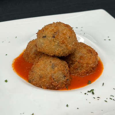Mushroom Arancini (12 units) - Order with 24 hours in advanced.