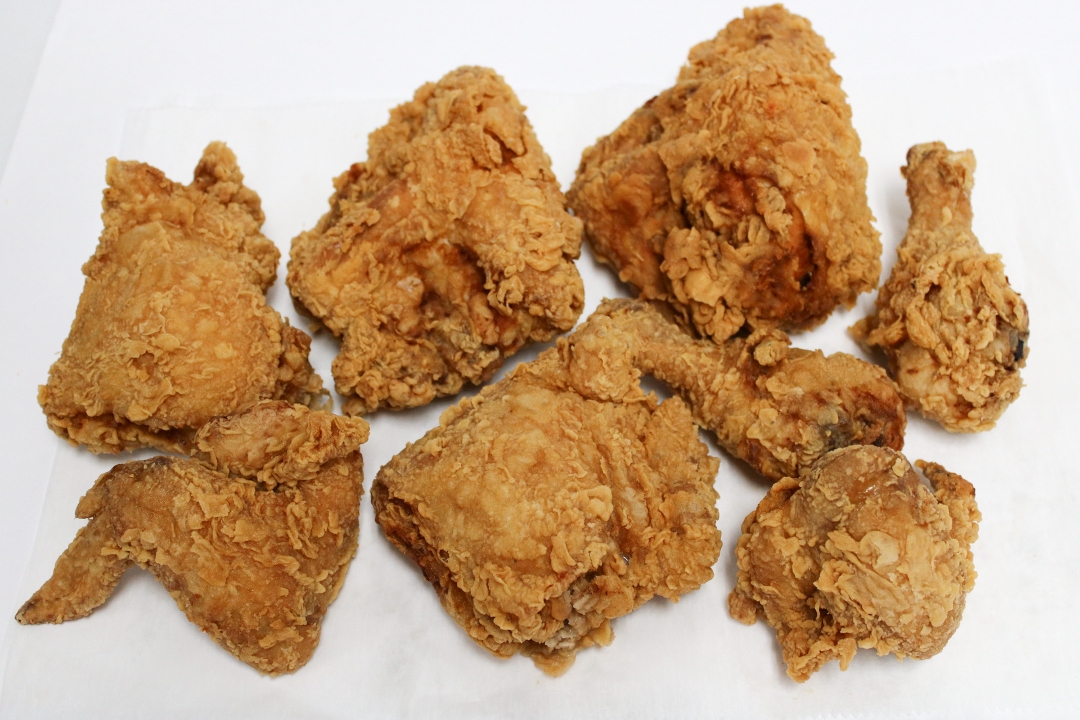 Buy 4 PIECE CHICKEN, Get 4 PIECE CHICKEN FREE w/ purchase of 2 sides.