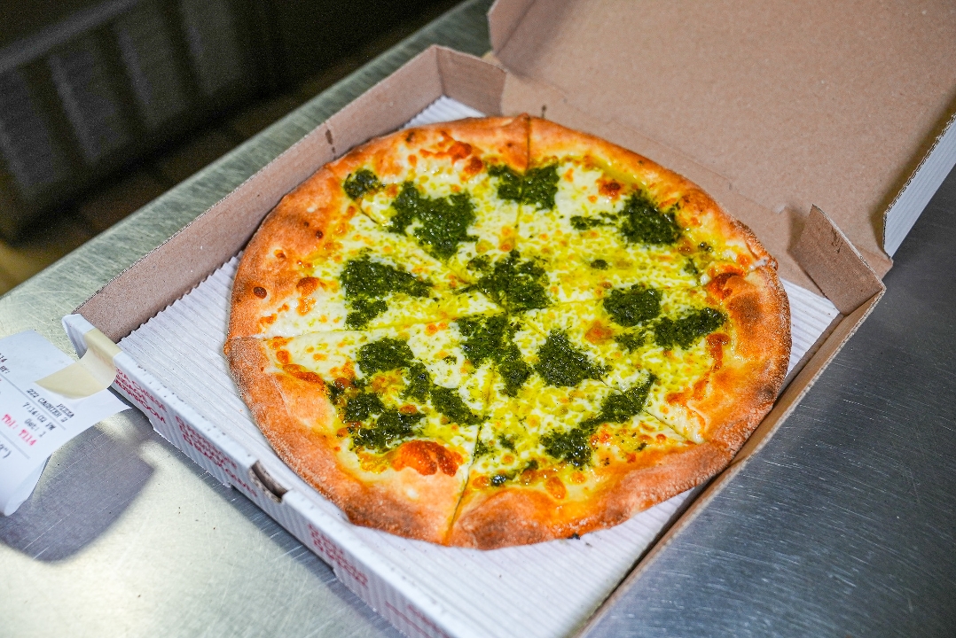 12" Small White Pizza.