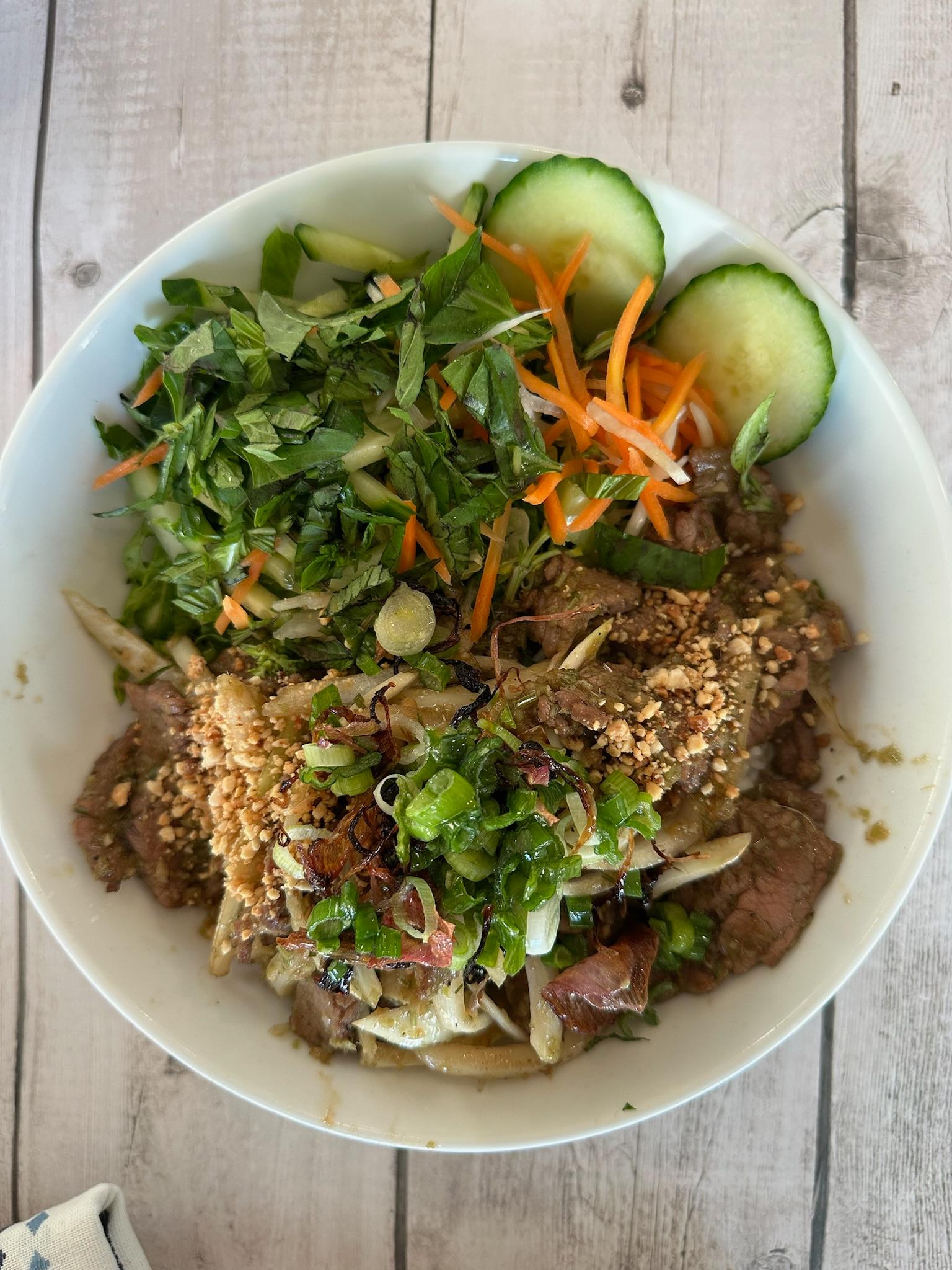 Vermicelli Lemongrass Bowl.