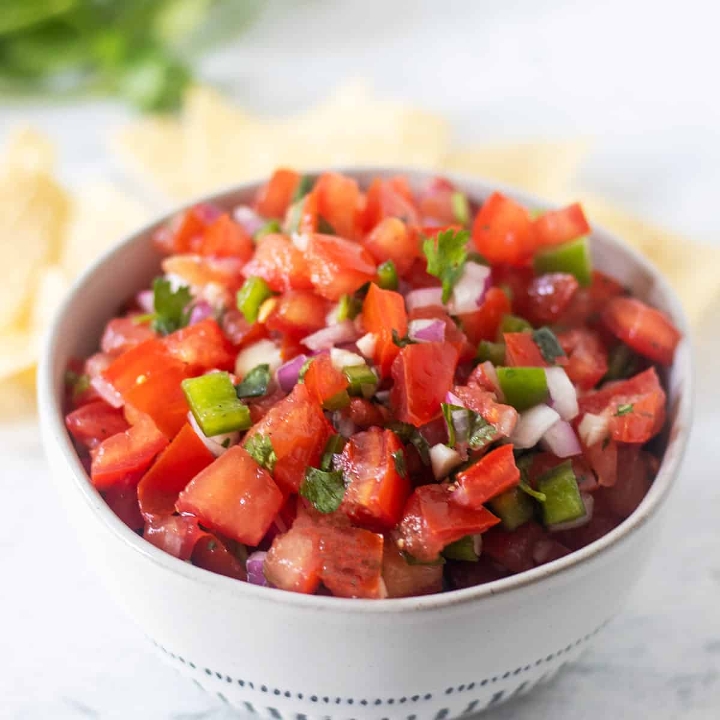 Pico de Gallo (16 oz).