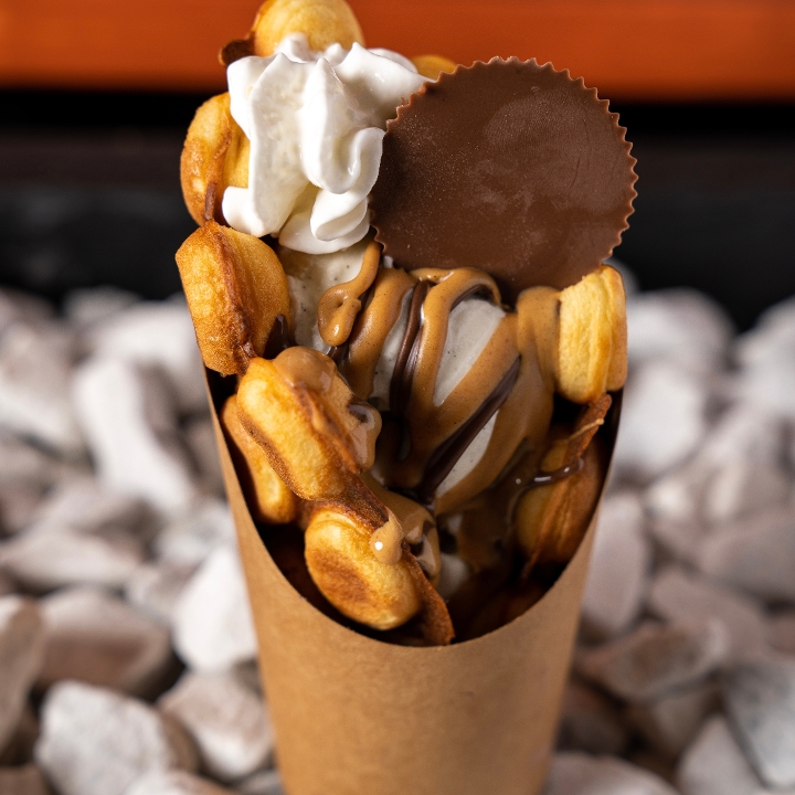 Peanut Butter Bubble Waffle (GF).