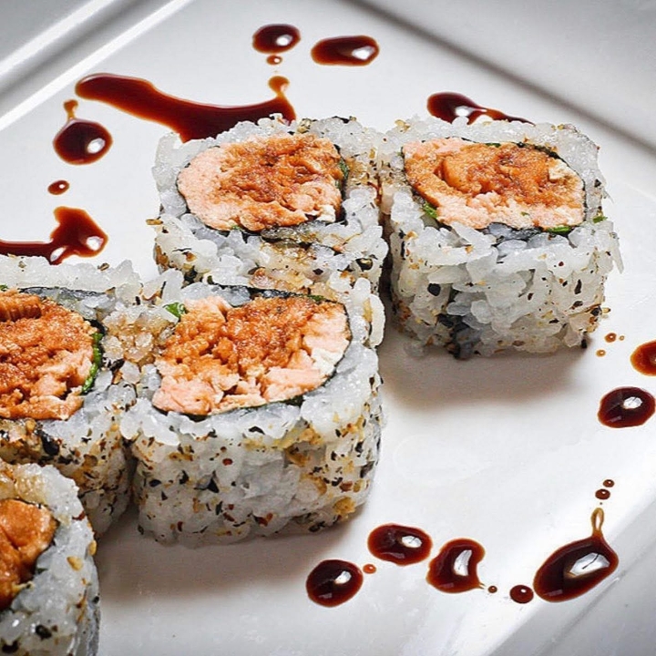 Uramaki Grilled Salmon.