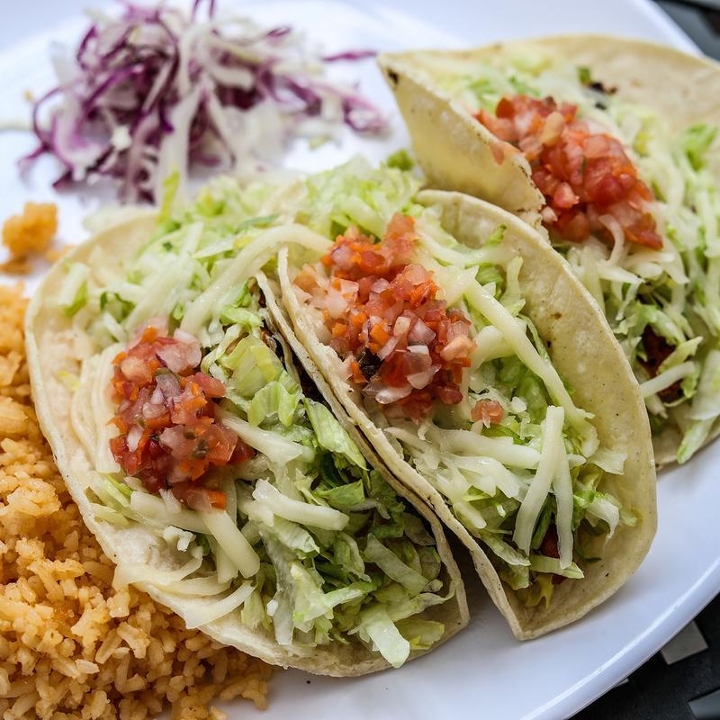 Tacos de Salmon.