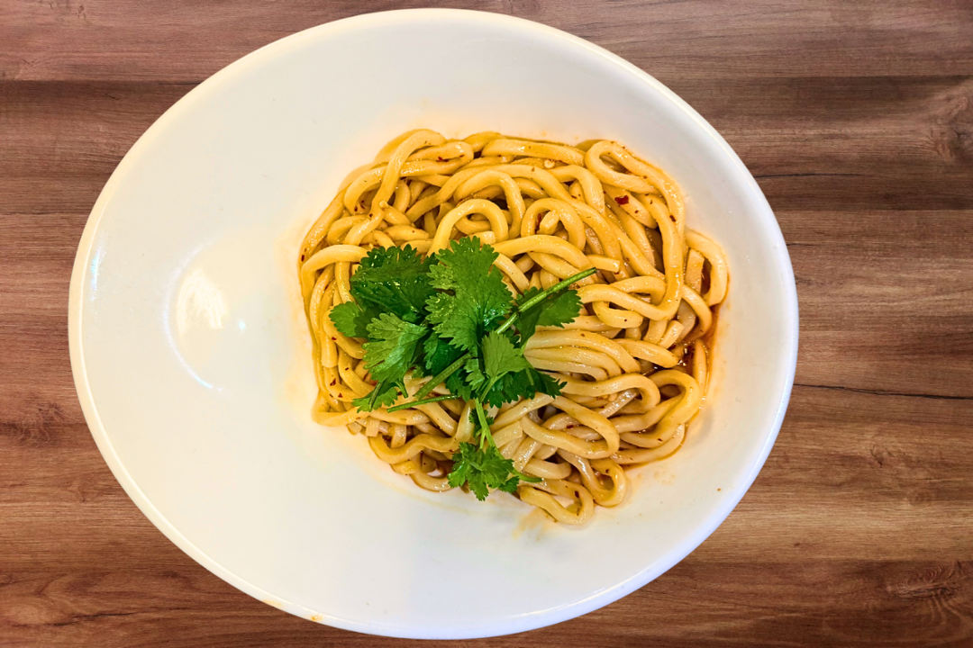 SPICY GARLIC NOODLE.