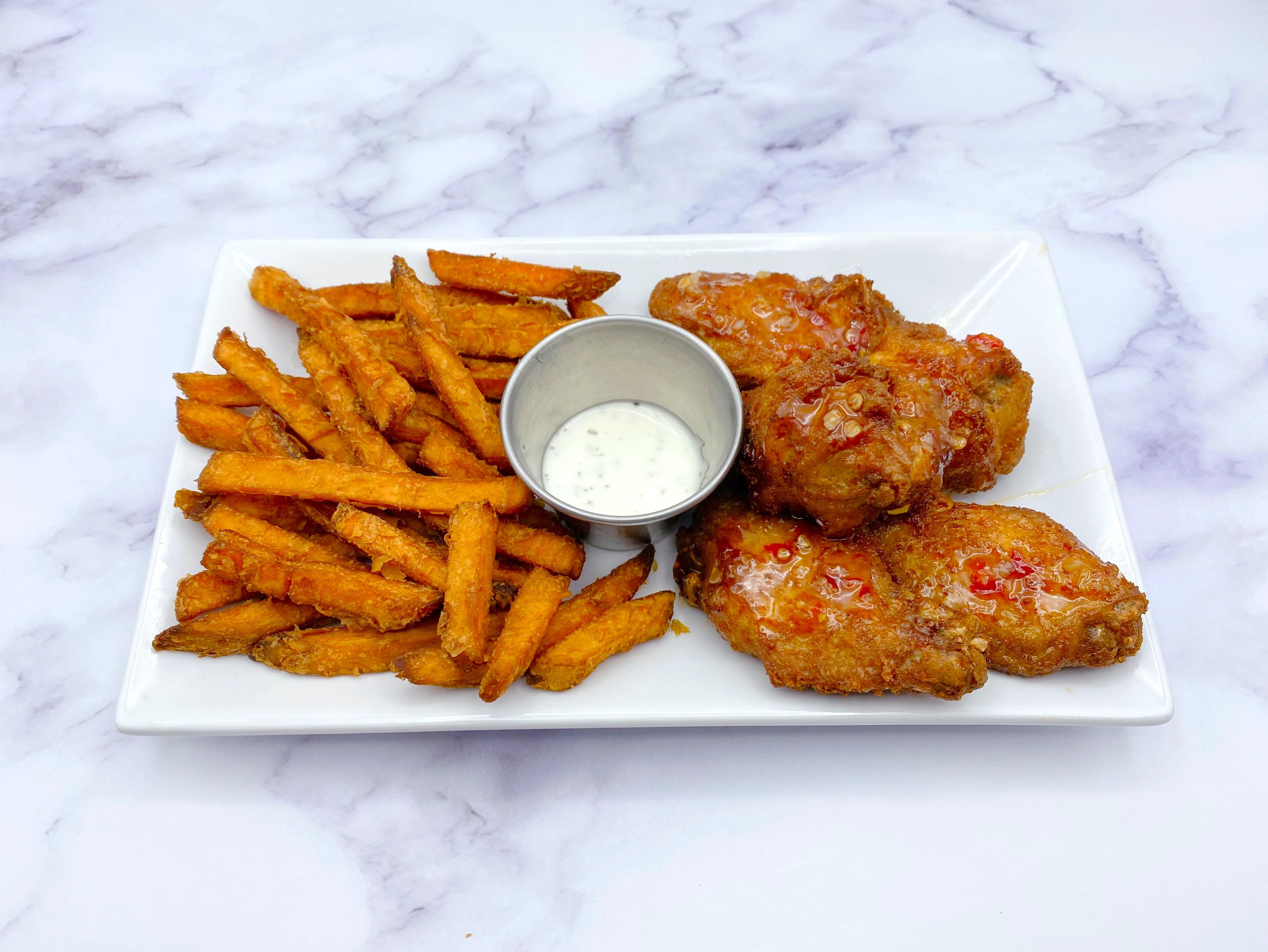 Spicy Basil Wings (5 Pcs) & Sweet Potato Fries.