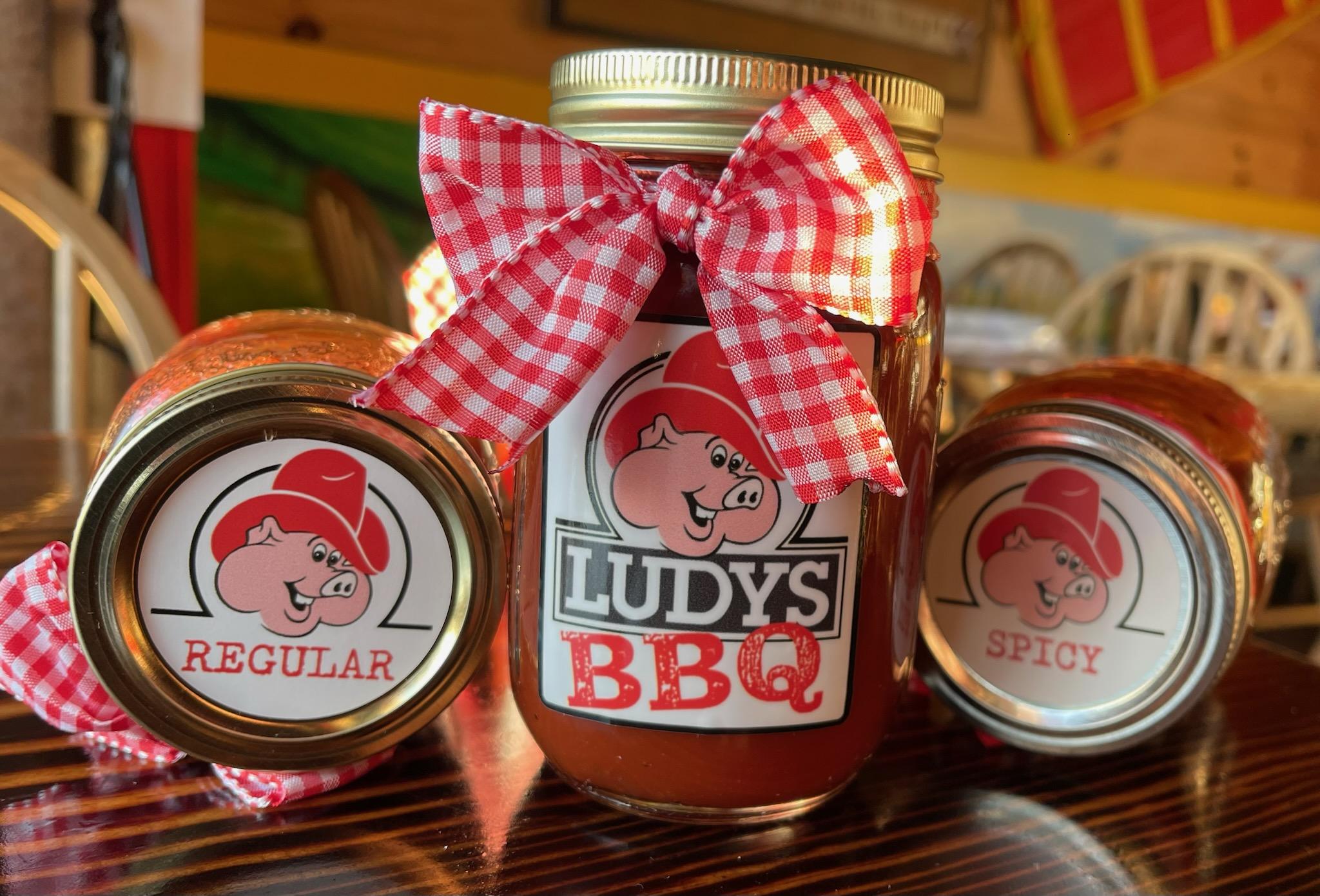 Regular BBQ Jar.