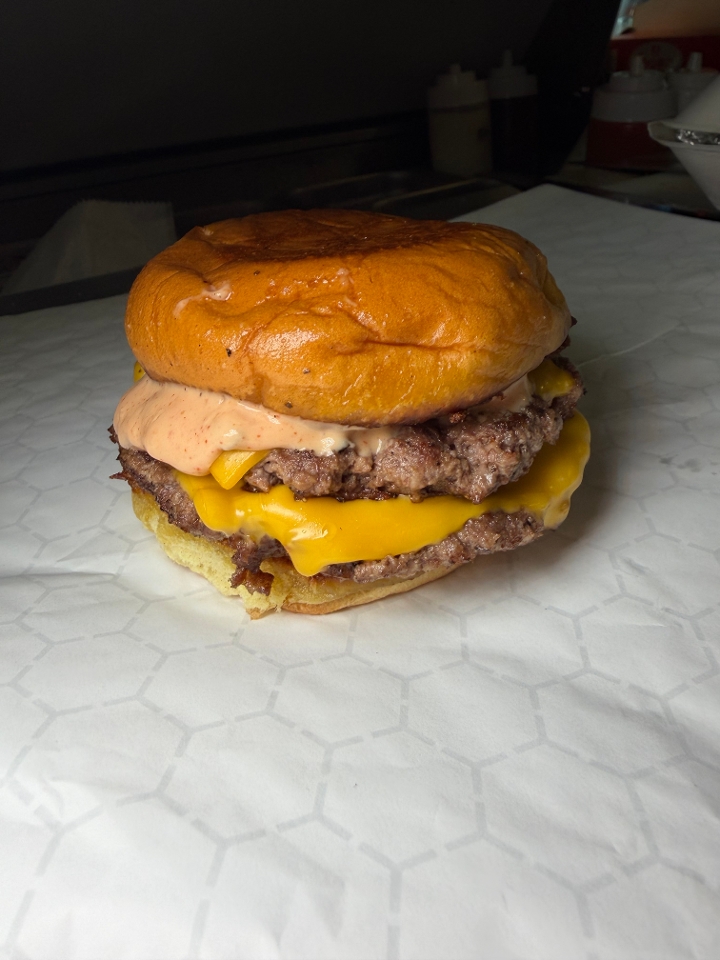 OT SMASHBURGER.