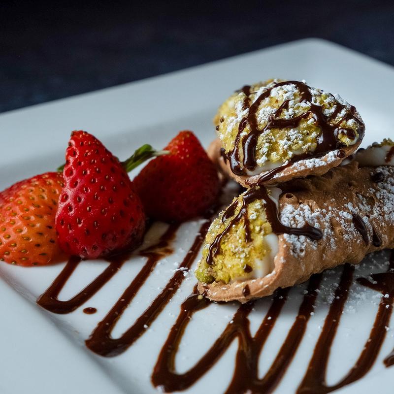 Cannoli.