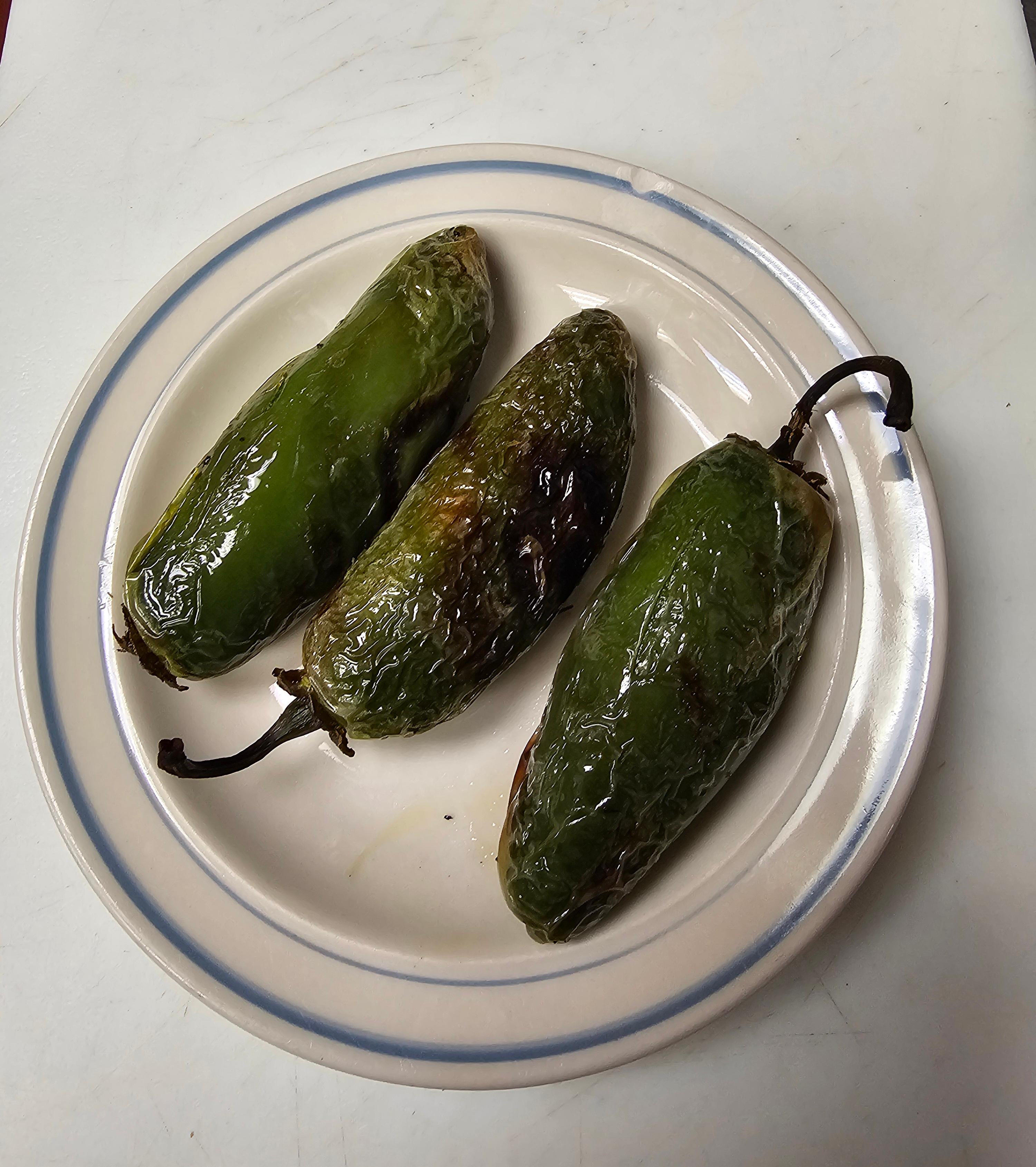 Chile Torreado (Grilled Jalapeño).