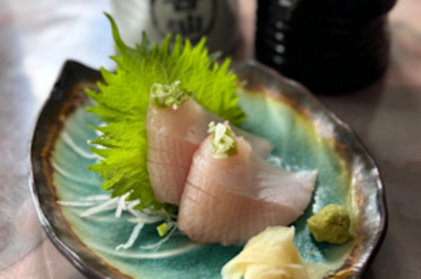 Yellow tail Belly ( Hamachi Toro )   SA.