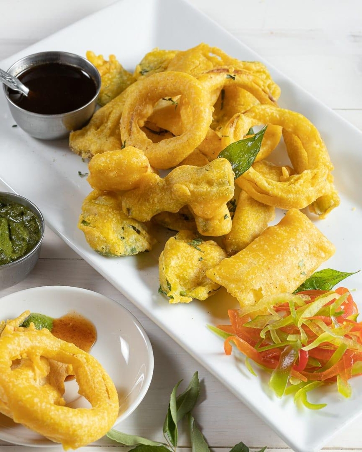 Vegetable Pakoras (V).