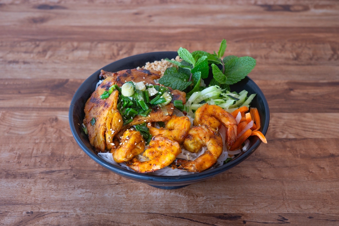 Rice Vermicelli Bowl (Bun).