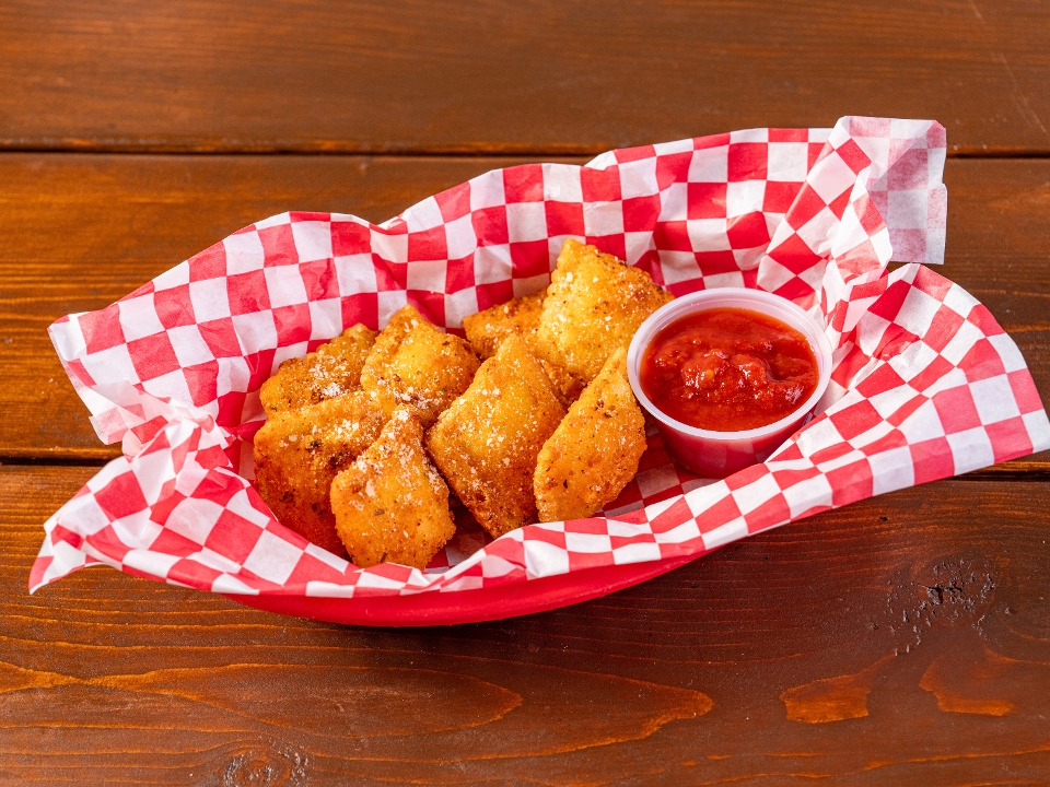 Fried Cheese Ravioli (8).