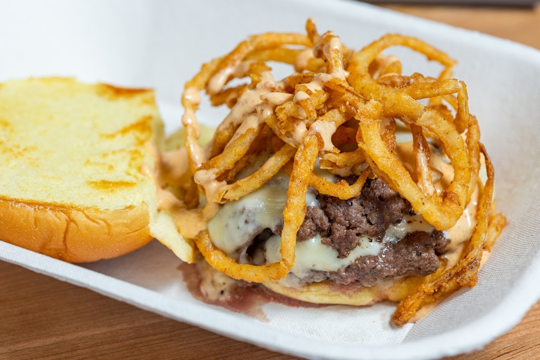 Ochinili's Burger Double.