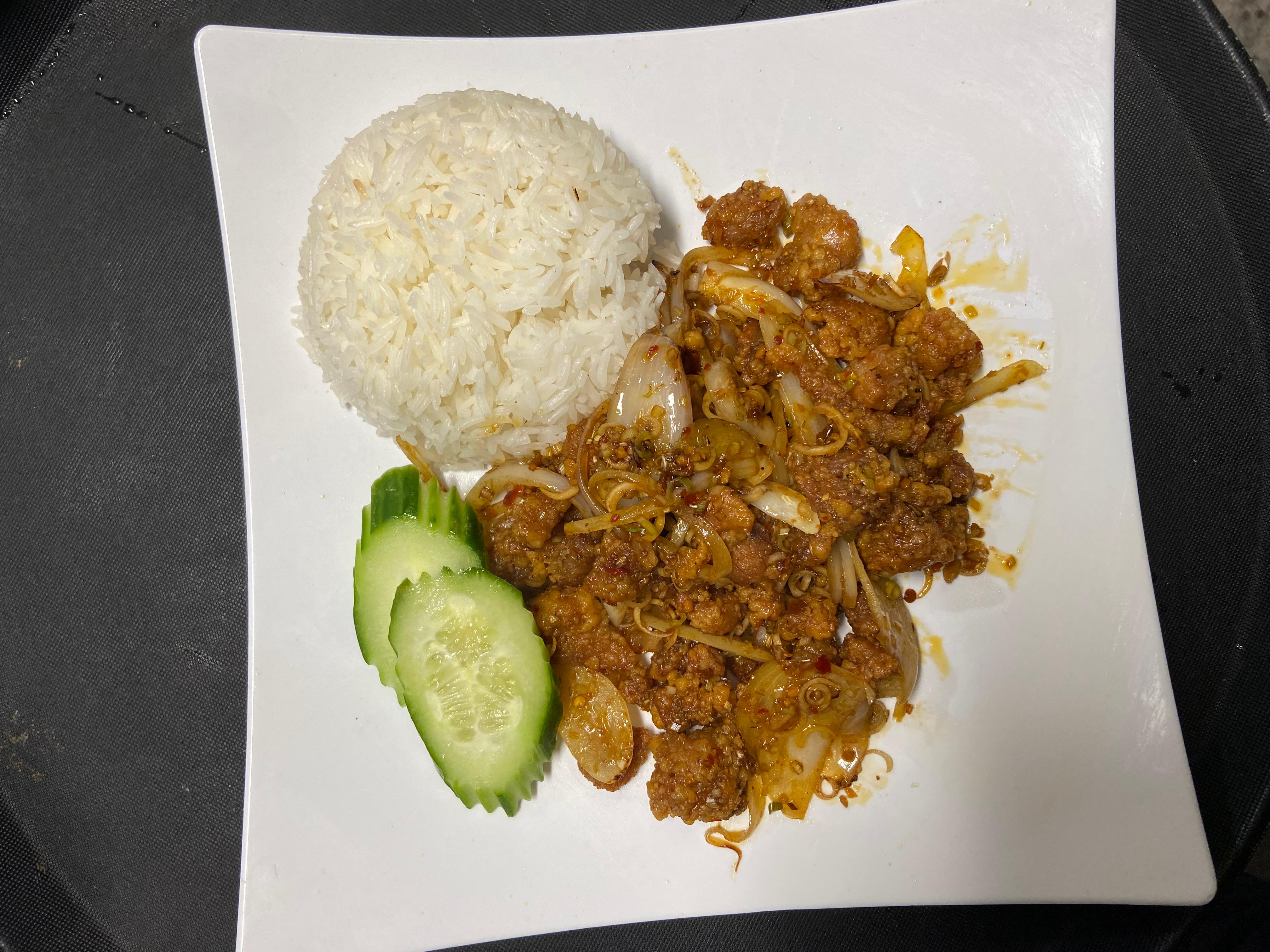 S4 - crispy lemon grass chicken- ga xao xa ớt.