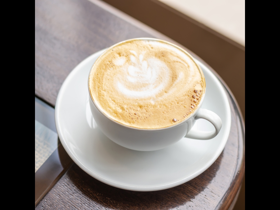 Flat White (6 oz lightly foamy milk)*.