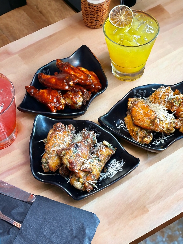 POLLO WINGS.