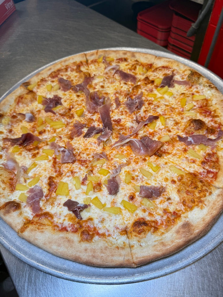 HAWAIIAN PIZZA.