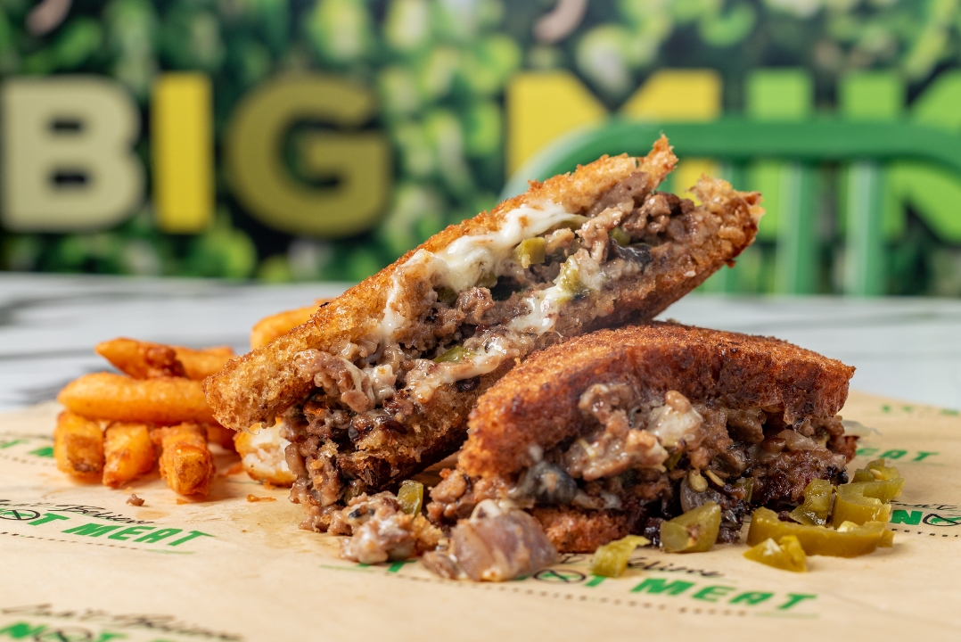 MR. PHILLY MELT.