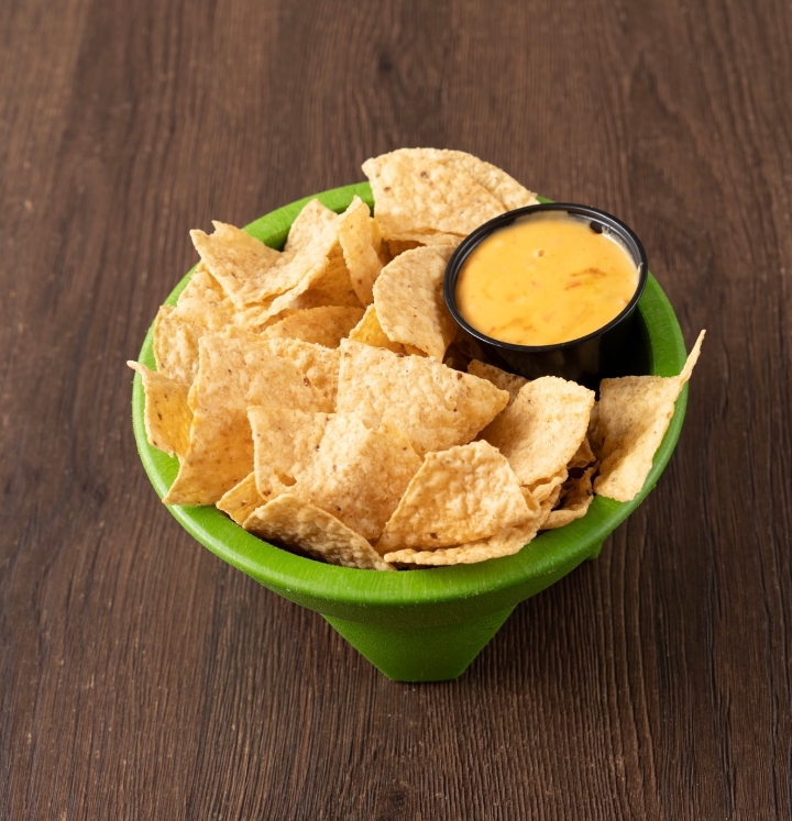 Lg Chips Queso.