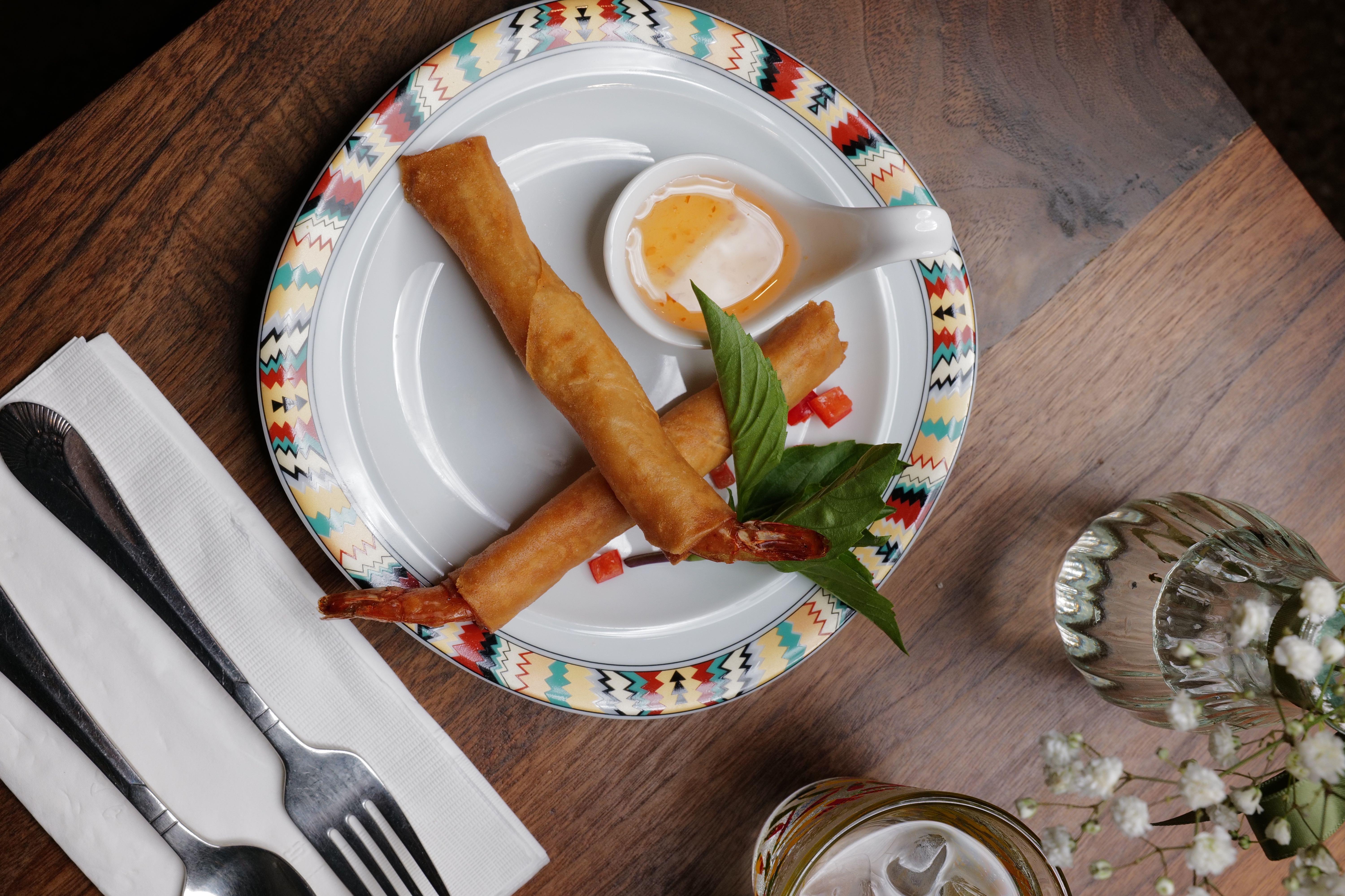 Shrimp Rolls (2 pcs).