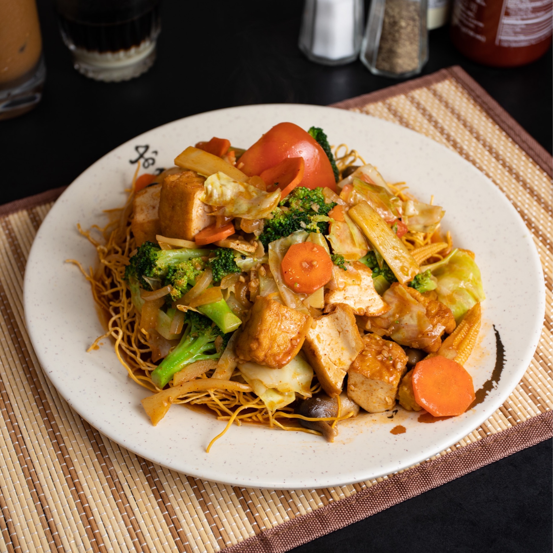 74. Bean cake, mixed veggie & crispy noodle (tofu, broccoli, mushroom, bamboo shoots, cabbage & carrot) - mì xào giòn chay.