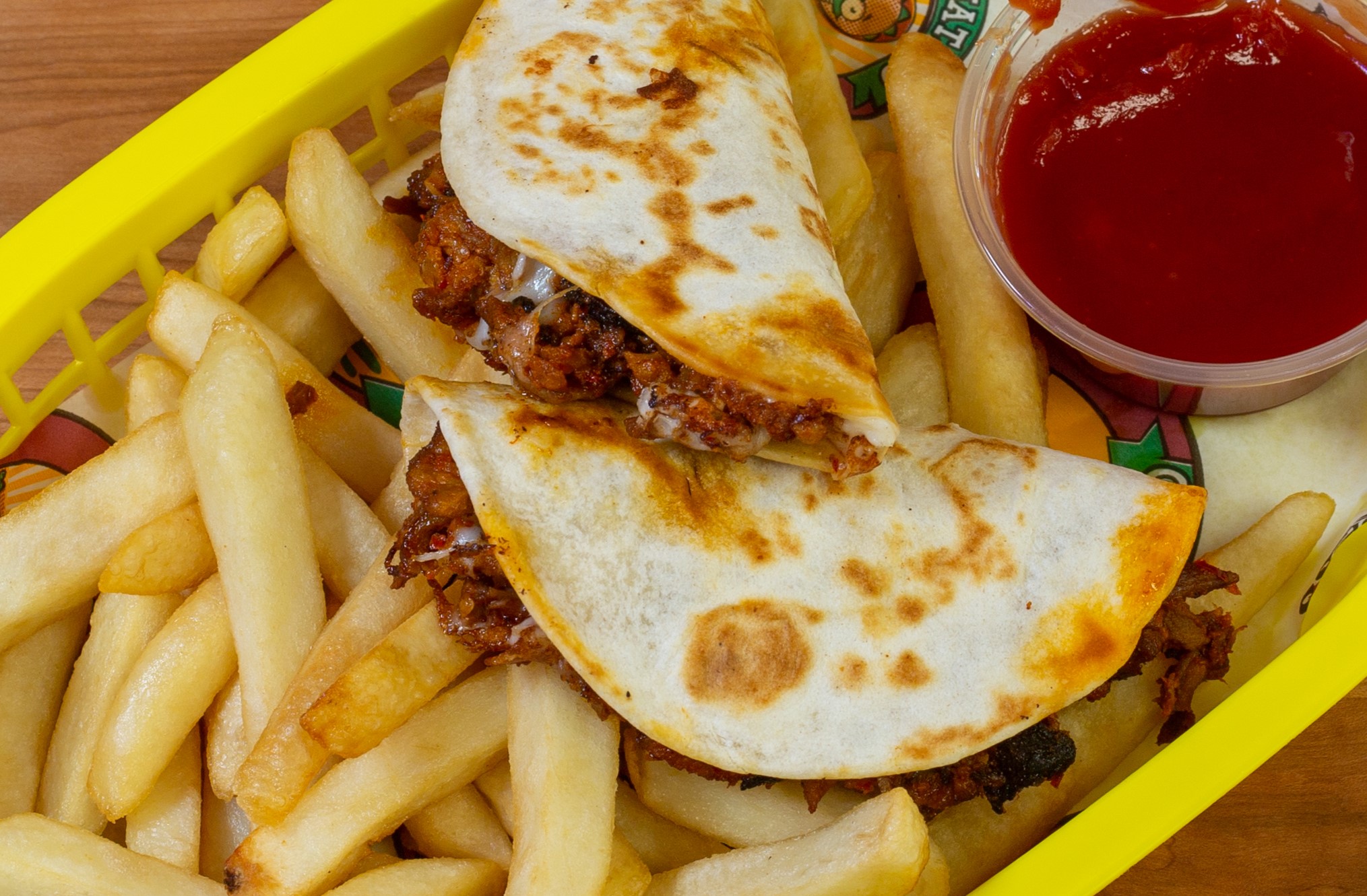KIDS QUESADILLA W/FRIES.