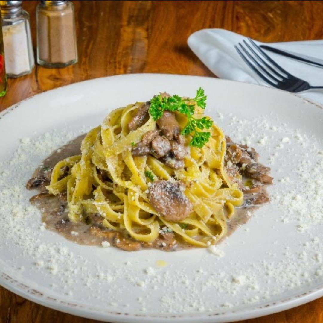 Vegan Fettuccine Mushroom.